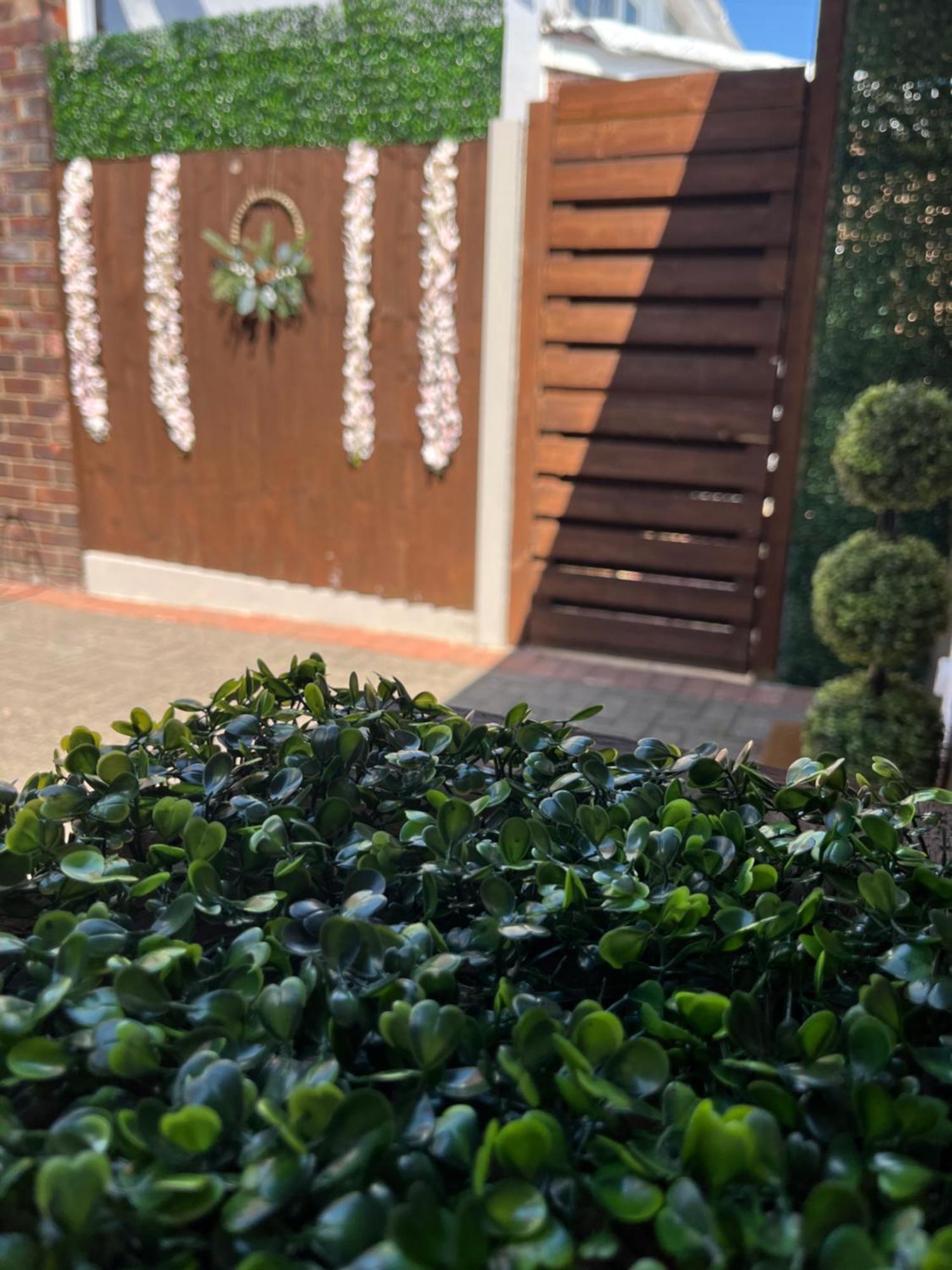The Signature A Guest house *